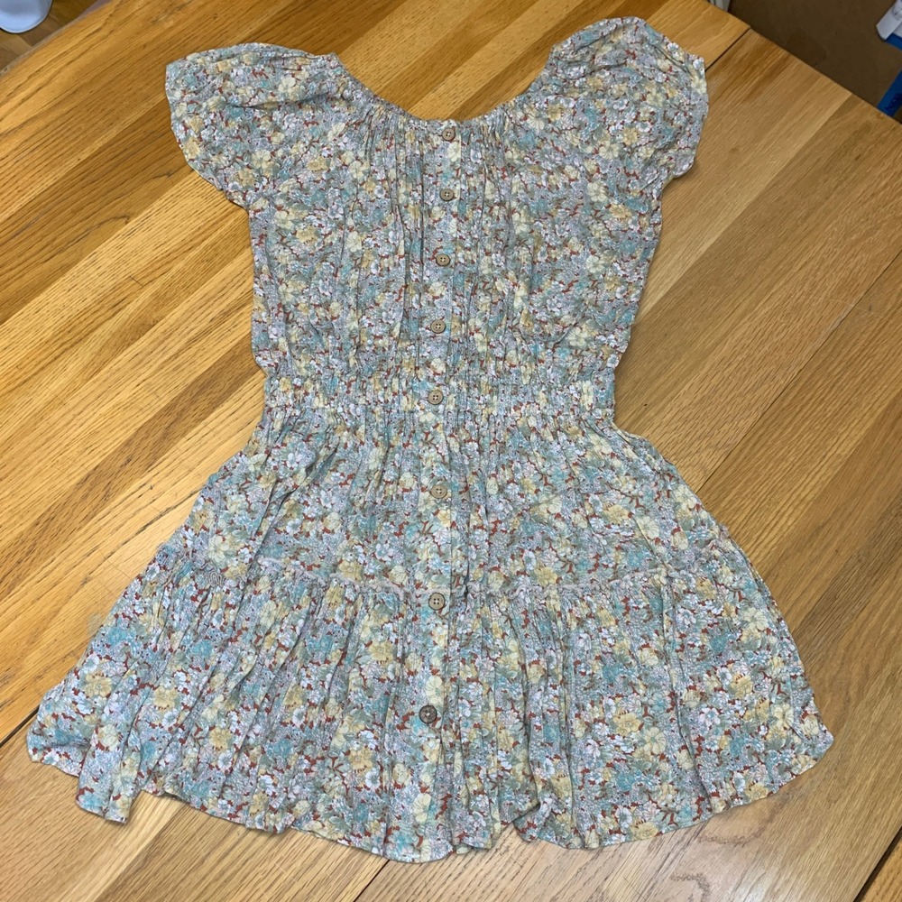 Elan‎ Floral Smocked Waist Tiered Mini Dress Green Multi Medium Rayon Cap Sleeve